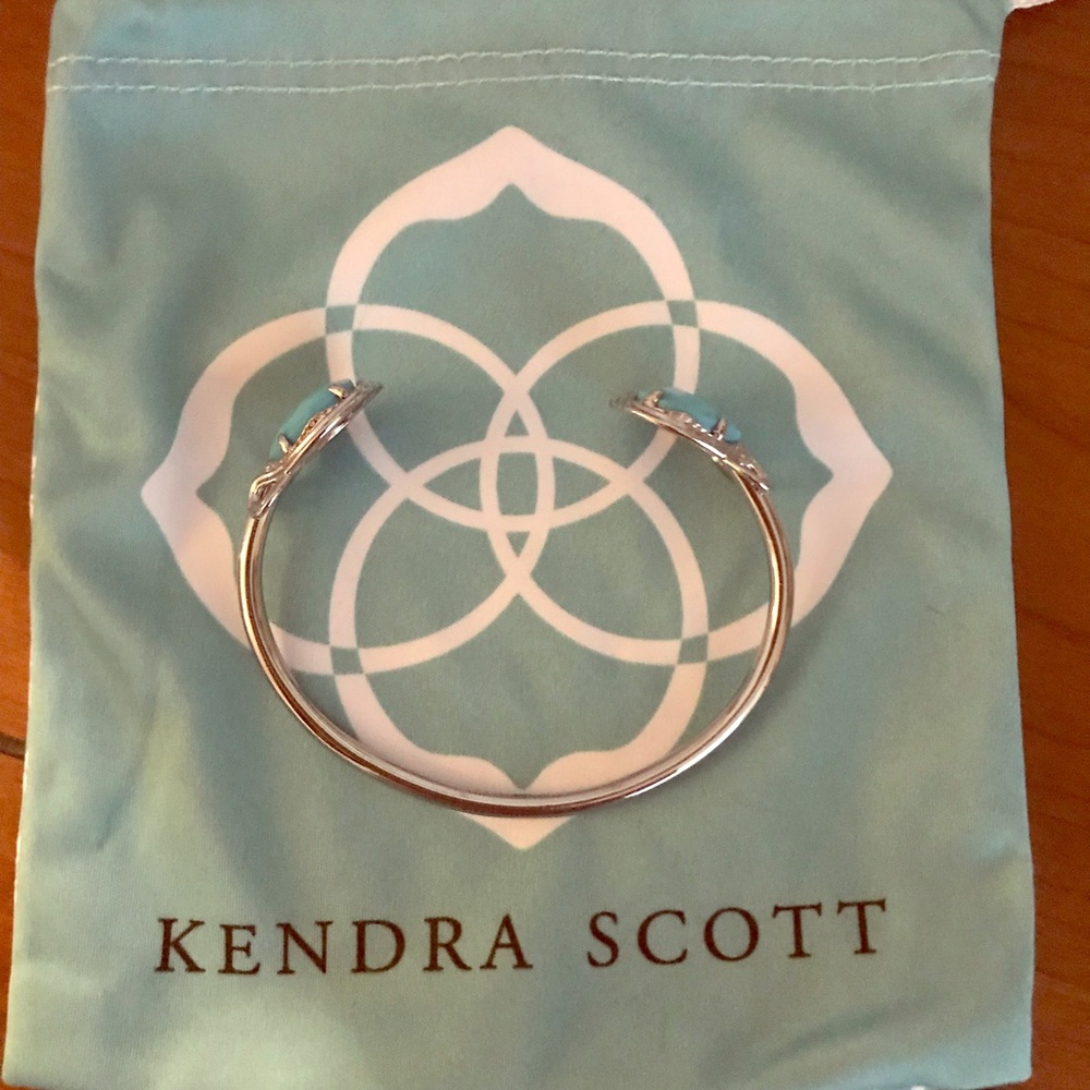 Kendra Scott bracelet